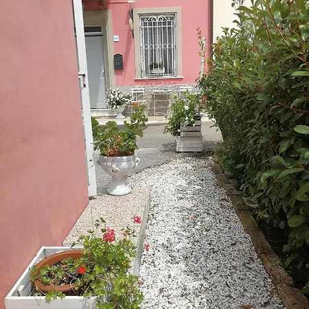 Alex Bed & Breakfast *